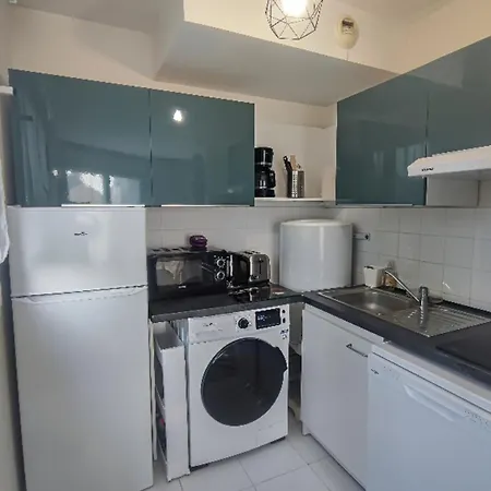 Lägenhet Large In Center